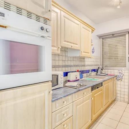 Guestready - Airy Studio With Ocean View Apartment Cannes