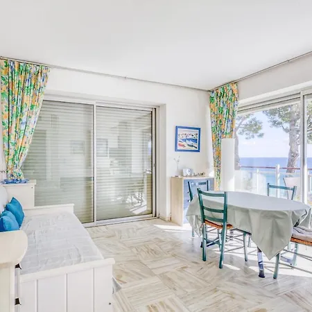 Guestready - Airy Studio With Ocean View Apartment Cannes